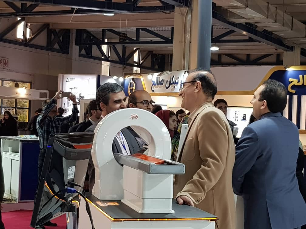 Presence of Parto Negar Persia in the 7th Exhibition of Laboratory Equipment and Materials Made in Iran-Azar 98 2